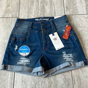 Wallflower,The Sassy,high rise,shorty short ,3/26regular,denim blue for Juniors